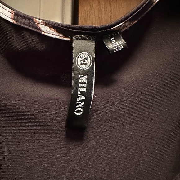 Milano leopard tank top with one pocket size small - Picture 4 of 4